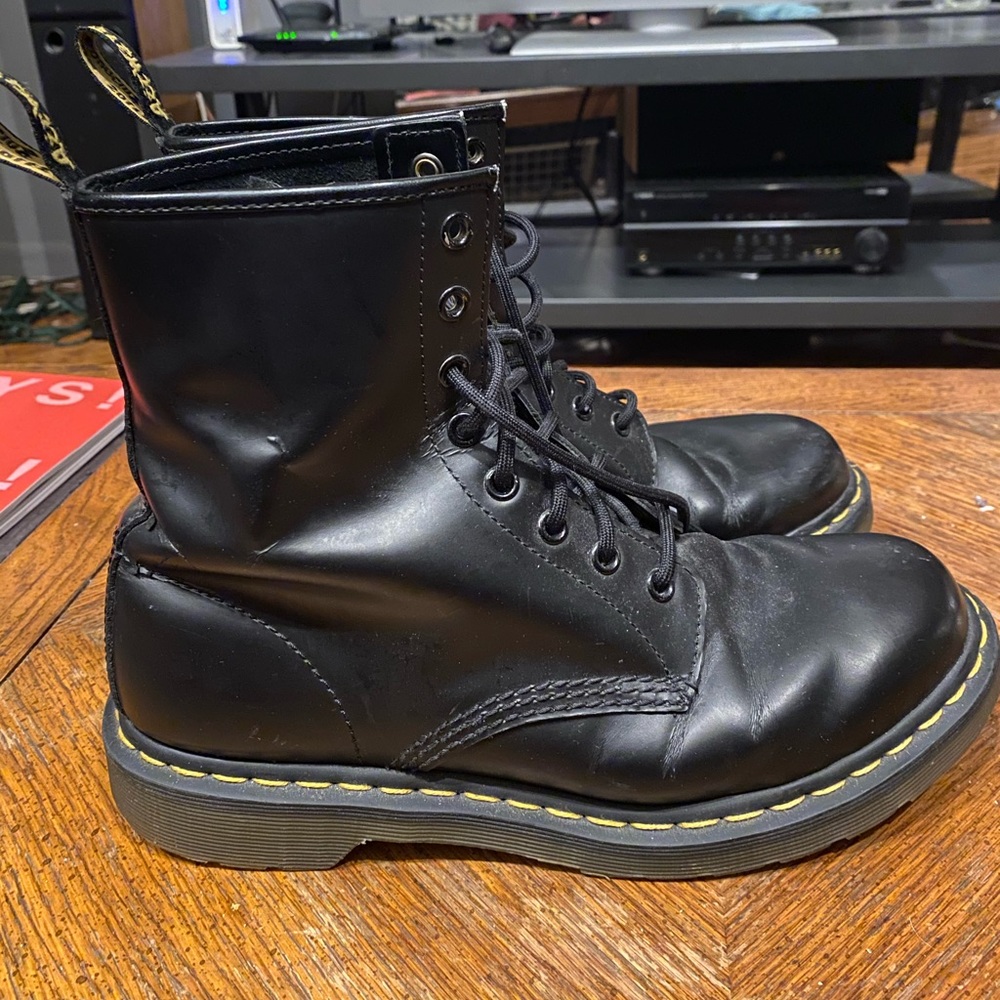 Dr. Martens Classics 1460W 8-Eye Size 10